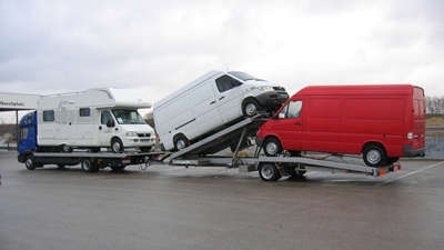 Fahrzeug- & Wohnwagen-Transporter